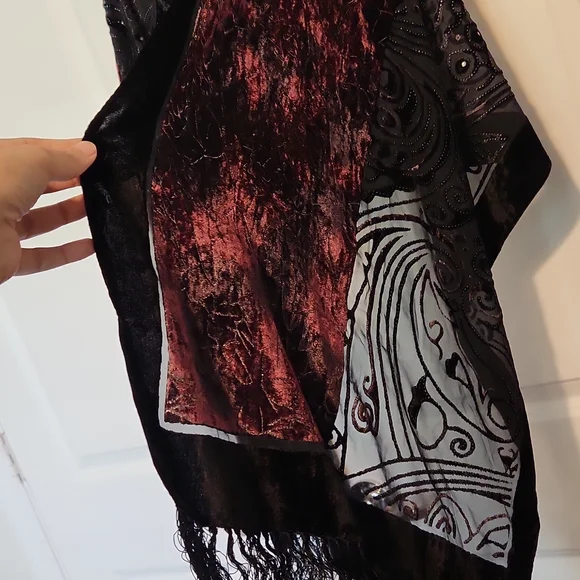 Black & Purple winter scarf - Picture 3 of 5